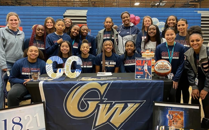 Charish Thompson pictured with teammates at early signing for George Washington University